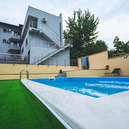 La Roby Si Niko Otel Dubova Dış mekan fotoğraf