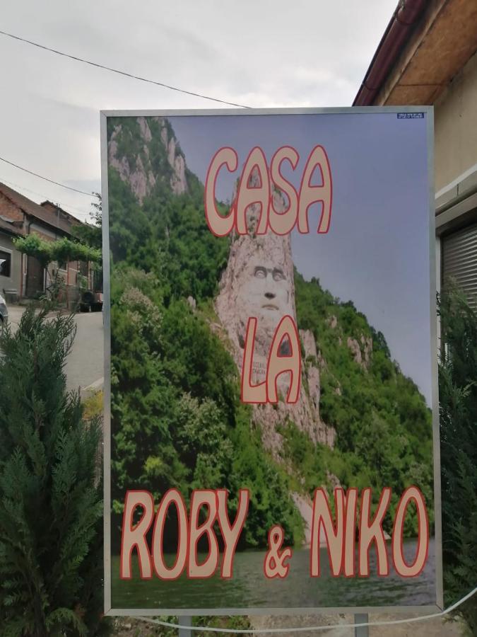 La Roby Si Niko Otel Dubova Dış mekan fotoğraf