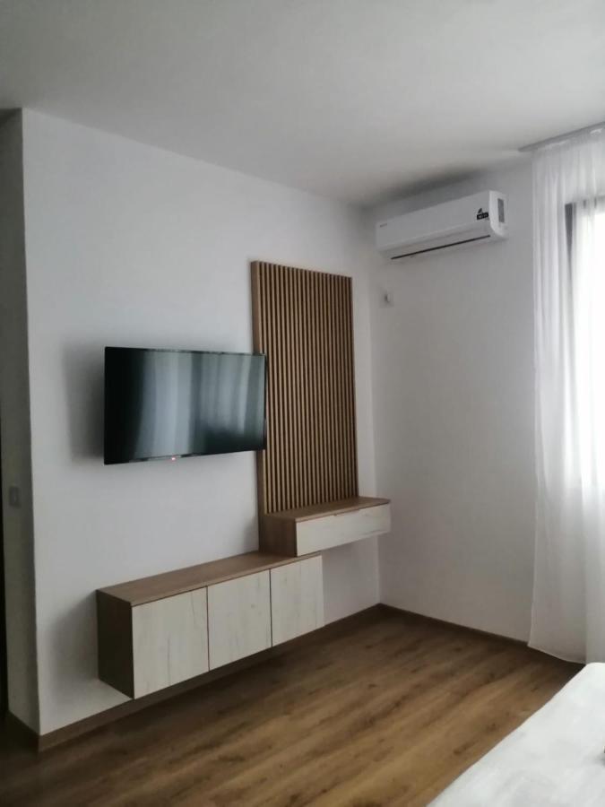 La Roby Si Niko Otel Dubova Dış mekan fotoğraf